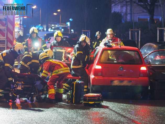 FW-MK: Schwer verletzt nach Verkehrsunfall