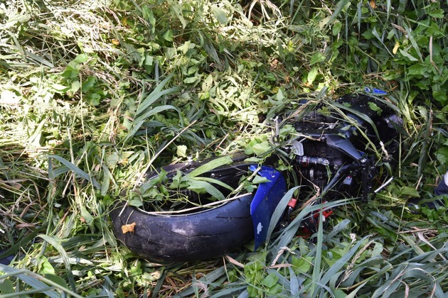 POL-STD: 27-jähriger Motorradfahrer bei Unfall in Drochtersen tödlich verletzt