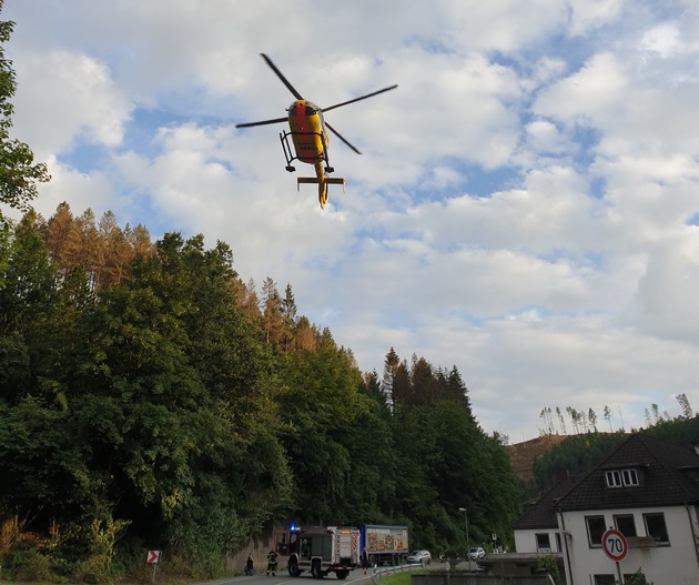 FW Schalksmühle: Verkehrsunfall - Fahrschülerin schwer verletzt