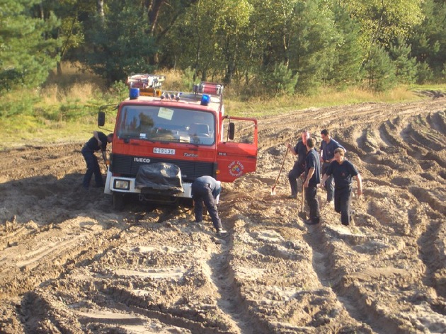 FW-E: Gemeinsame Großübung der Feuerwehren Essen, Mülheim und Oberhausen