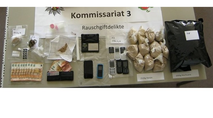 POL-PDWO: Schlag gegen die Wormser Heroinszene - Sicherstellungen von Drogen im Kilo-Bereich und mehrere Festnahmen