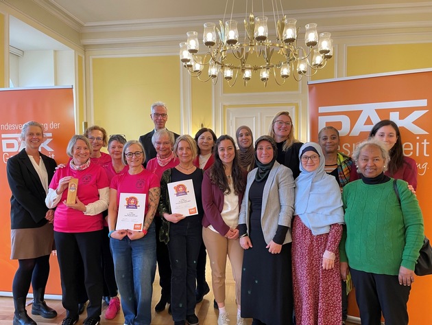 „Team Phönika &amp; Friends“ aus Kassel gewinnt Wettbewerb für ein gesundes Miteinander in Hessen