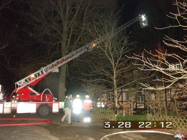 POL-NI: Brand eines Fachwerkhauses - Bilder im Download -