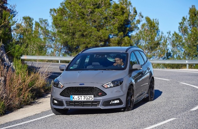 Ford-Werke GmbH: Neuer Ford Focus ST: Fahrspaß mit Power, Effizienz und fortschrittlichen Technologien - erstmals auch als Diesel (FOTO)