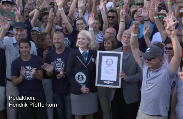 Neuer Guinness Weltrekord: Parade mit 632 Autos feiert den 70. Geburtstag von Land Rover