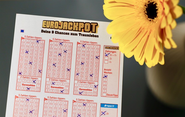 Eurojackpot: Chance auf rund 111 Millionen Euro am Freitag / Gewinnerbetreuung: Wie man mit solch einer Summe umgeht