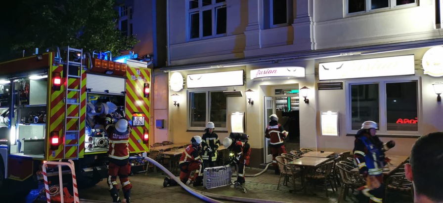 FW-SE: Fritteuse in Flammen - Küchenbrand in der Innenstadt