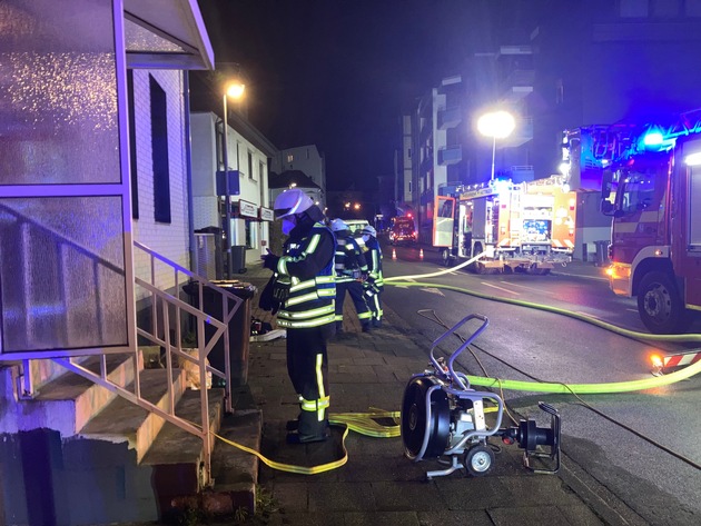 FW-EN: Gemeldeter Wohnungsbrand in Hattingen
