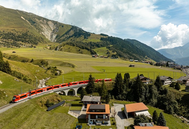 Bessere öV-Anschlüsse der Matterhorn Gotthard Bahn in und für die Surselva