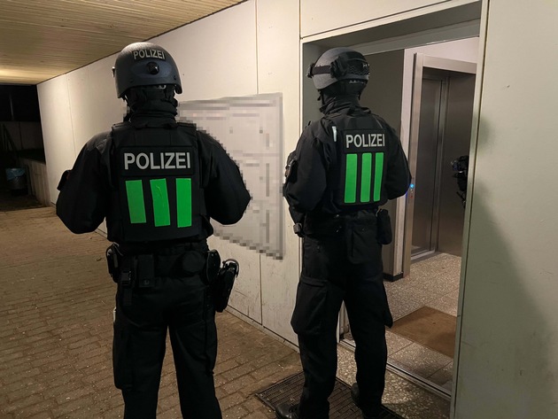 POL-BN: Nach Ausschreitungen in der Silvesternacht in Bonn-Medinghoven: Ermittlungsgruppe identifiziert acht Tatverdächtige / Meldung -2-
