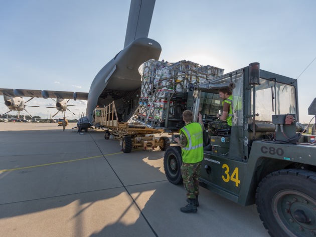 Hurrikan &quot;Irma&quot;: Deutsche Luftwaffe bringt Hilfsmaterial in die Karibik