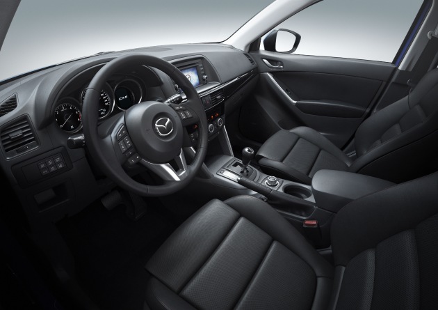Première mondiale du Mazda CX-5 au salon de l&#039;automobile de Francfort 2011: un tout nouveau SUV crossover compact, vitrine des technologies Mazda SKYACTIV