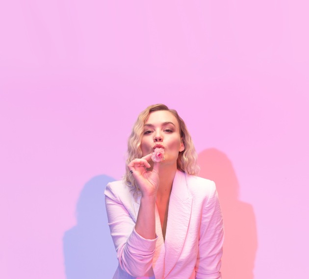 Gesund in den Herbst: Dominique Rinderknecht wird Testimonial von Schweizer Start-up OLIQ