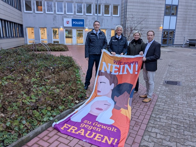POL-LG: ++ &quot;Nein zu Gewalt gegen Frauen&quot; - Orange Days -&gt; Aktionen und Demonstration gegen Gewalt an Frauen zum Auftakt der &quot;Orange Days&quot; am 25.11.25 in Lüneburg ++