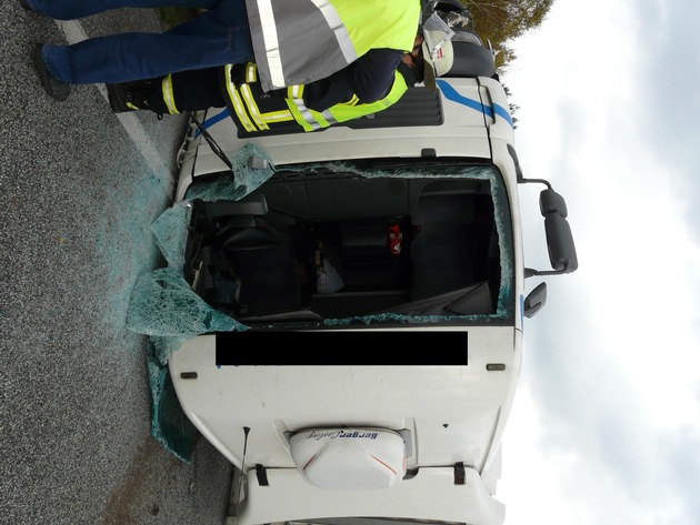 POL-WL: Lkw-Unfall im Buchholzer Dreieck