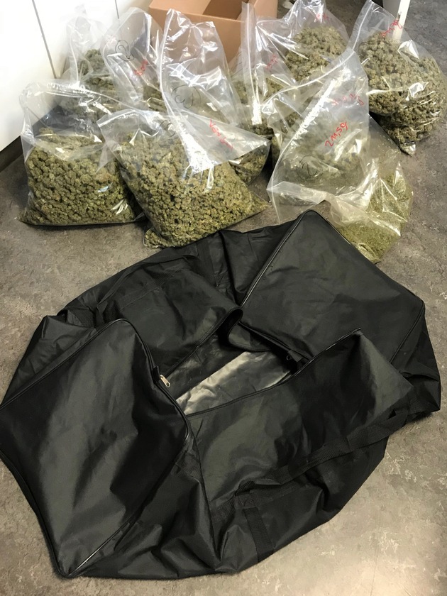 POL-BO: Schlag gegen Drogenhändler in Bochum: Sieben Tatverdächtige festgenommen - 13 Kilogramm Marihuana beschlagnahmt