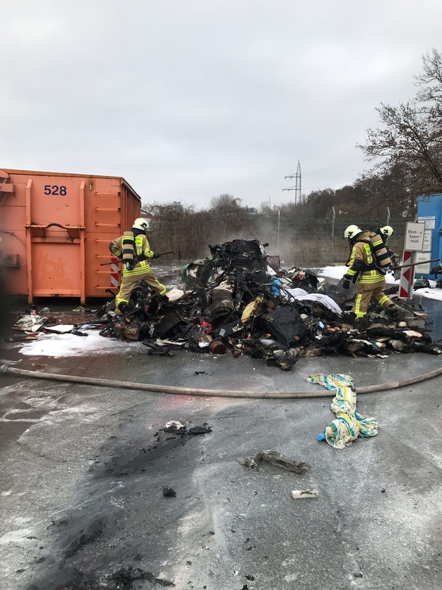 FW-BOT: Feuer auf dem Recyclinghof Kirchhellen