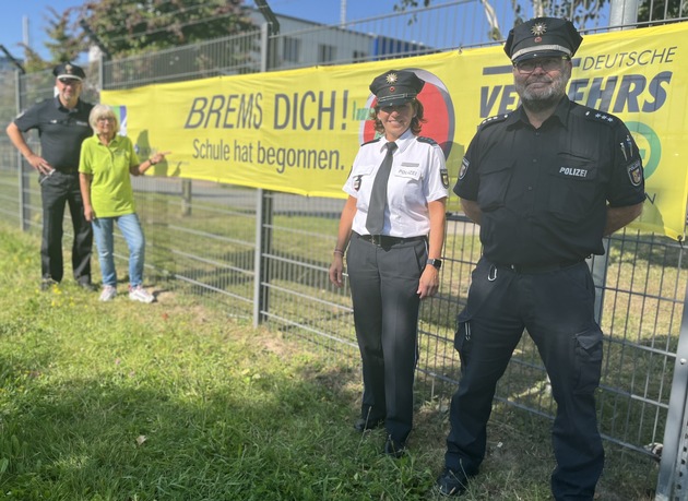 POL-HRO: Verkehrssicherheitsaktion zum Schulanfang - &quot;BREMS DICH! Schule hat begonnen!&quot;