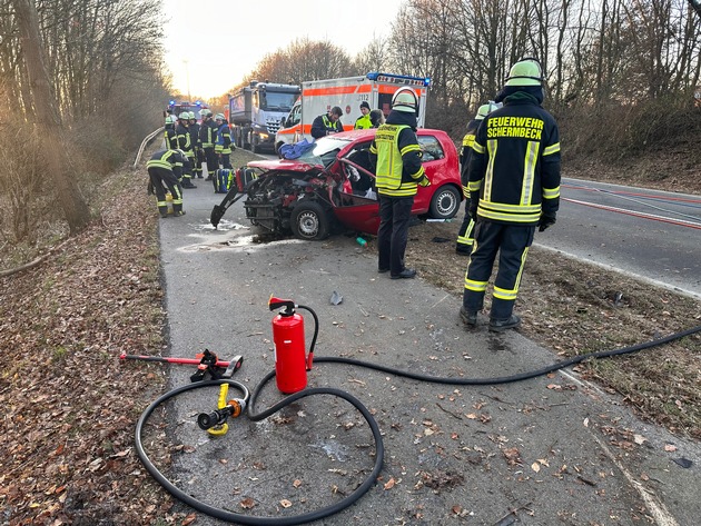 FW-Schermbeck: Verkehrsunfall auf der Östricher Straße