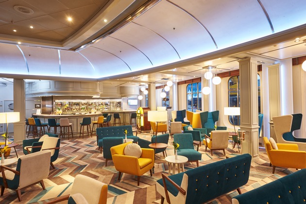 MS EUROPA verl&auml;sst Werft nach umfangreichem Redesign in neuem Glanz