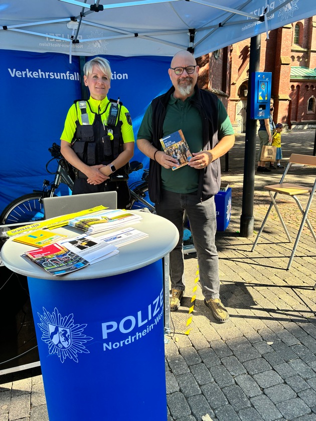 POL-HSK: Die Polizei nahm am 4. Mobilitätstag des Seniorenbeirates der Stadt Arnsberg teil