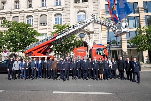 Verband der Feuerwehren der Europäischen Union gegründet / Karl-Heinz Banse: &quot;Meilenstein in der europäischen Feuerwehrlandschaft&quot;