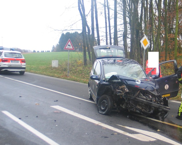 POL-PDMT: Verkehrsunfall mit Schwerverletzten