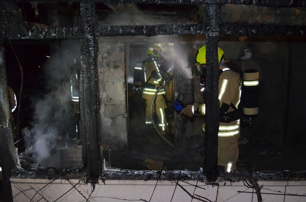 FW-Stolberg: Brand einer Gartenlaube