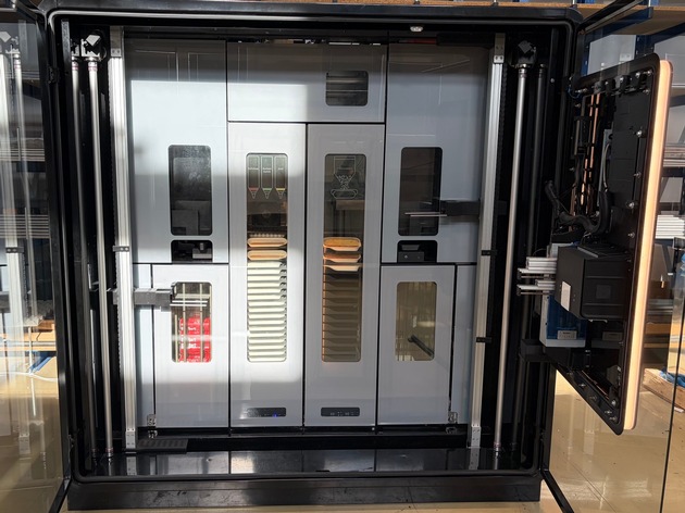 Hotdog trifft Hightech: Roboter-Küche startet im Forum Steglitz
