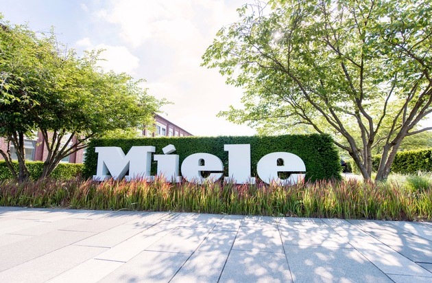 Miele & Cie. KG: Miele baut Engagement für mehr Nachhaltigkeit und Klimaschutz deutlich aus / CO2-Neutralität für alle Standorte ab 2021 / Hochwertige Klimaschutzprojekte ergänzen das Programm