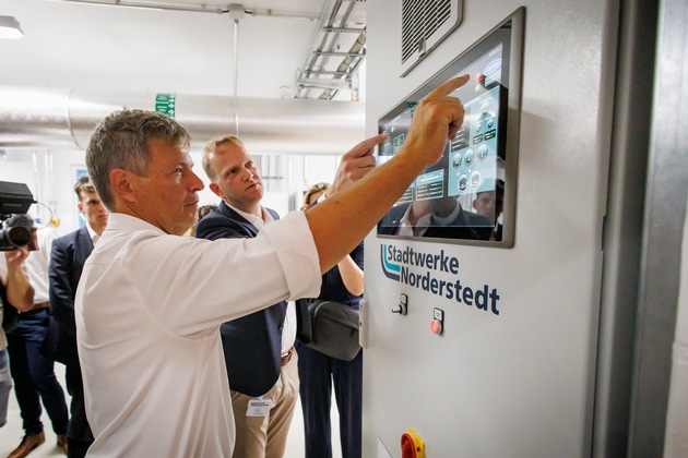 Wärmewende 2040: Bundesminister Habeck besucht die Stadtwerke Norderstedt