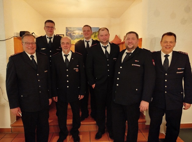 LRA-Ravensburg: Hauptversammlung der Feuerwehrabteilung Wangen-Schomburg Dietmar Pfleghar wird nach 45 Dienstjahren zum Ehrenmitglied der Feuerwehr Wangen