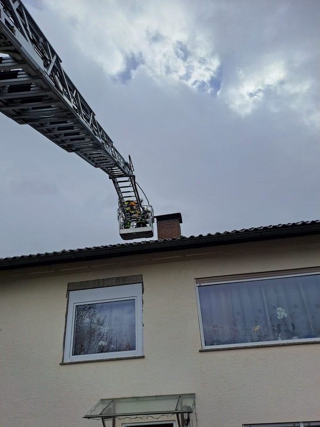FW Stockach: Kaminbrand bei einem Einfamilienhaus.