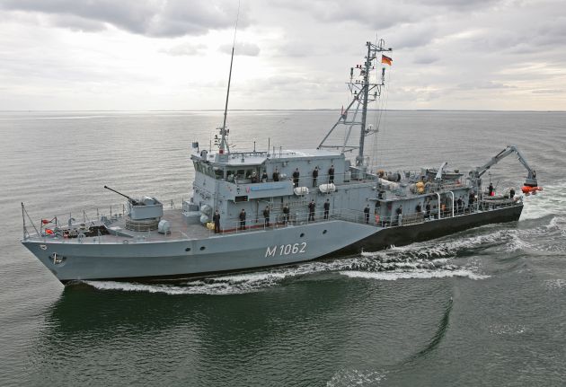 Deutsche Marine - Pressemeldung: Kriegsaltlasten: Deutsches Minensuchboot beseitigt Munition vor Frankreichs Küste