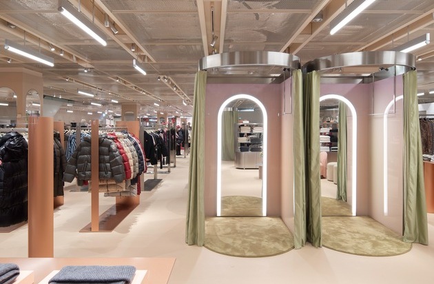 Magazine zum Globus AG: Grosses Opening vom Womenswear Floor im Globus Zürich Bahnhofstrasse