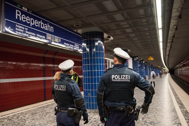 BPOL-HH: Personenunfall im S-Bahnhaltepunkt Reeperbahn-