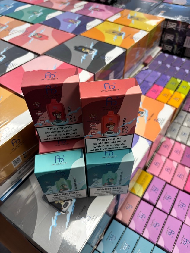 HZA-AC: Tausende unversteuerte E-Vapes / Zoll r&auml;umt Lager von W&uuml;rselener Kiosk