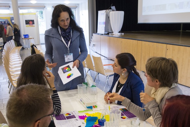 Landesweit erster Kongress für Grundschulpädagogen: Experimentieren in der Grundschule / Wie praktisches Lernen richtig funktioniert