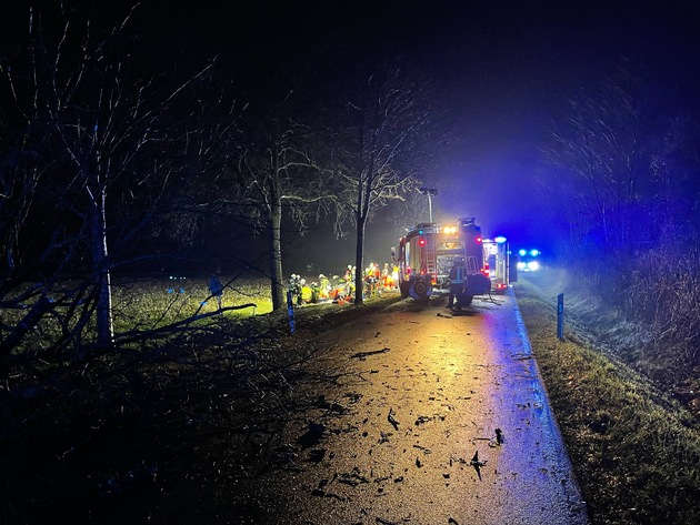 FW Dülmen: Schwerer Verkehrsunfall mit 5 verletzten Personen auf dem Mühlenweg
