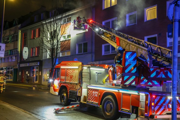 FW-E: Wohnungsbrand im Stadtkern - Rettung in letzter Sekunde