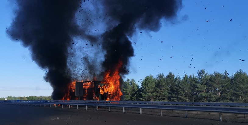 POL-PDKL: LKW geht in Flammen auf