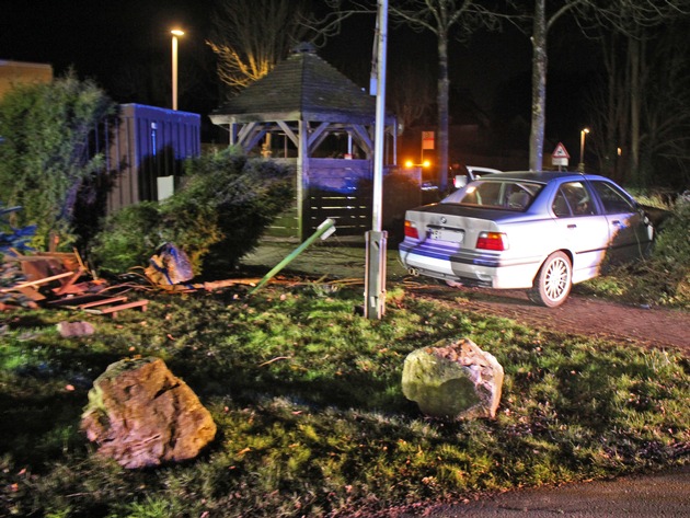 POL-ME: Unfall: Betrunkener raste mit bis zu 160 km/h durch drei Städte im Nordkreis - Heiligenhaus / Ratingen / Wülfrath - 2203007