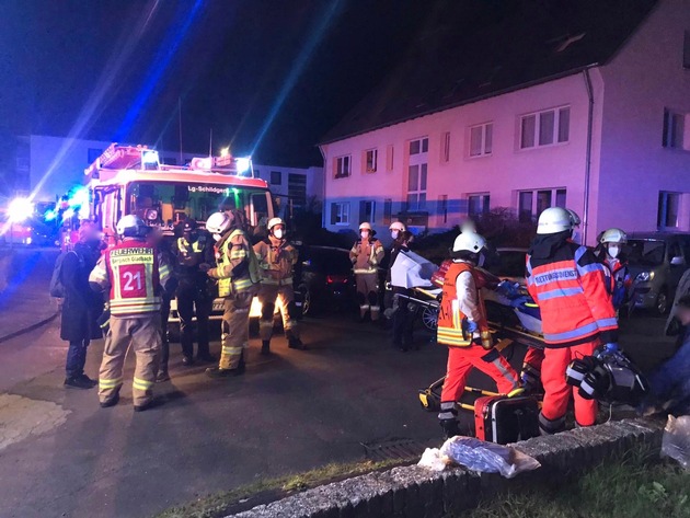 FW-GL: Kellerbrand in Mehrfamilienhaus im Stadtteil Schildgen von Bergisch Gladbach verläuft glimpflich