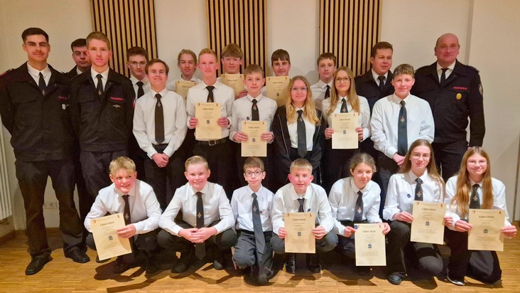 FW Ense: Jahresdienstbesprechung der Gesamtwehr in Ense-Bremen /Einsatzaufkommen auf Vorjahres-Niveau