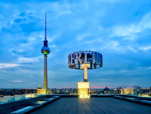 ONE TOWER. A THOUSAND STORIES. – Der Fernsehturm sucht den persönlichen Blick auf Berlin
