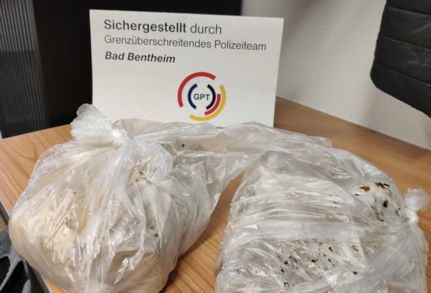 BPOL-BadBentheim: Duo mit zwei Kilo Kokain erwischt / Deutsch-Niederländisches Polizeiteam erfolgreich