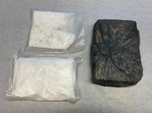 POL-NMS: 251219-1-pdnms Nach Fund von Bet&auml;ubungsmitteln und Schusswaffen im Kreisgebiet Rendsburg - drei Beschuldigte in Untersuchungshaft