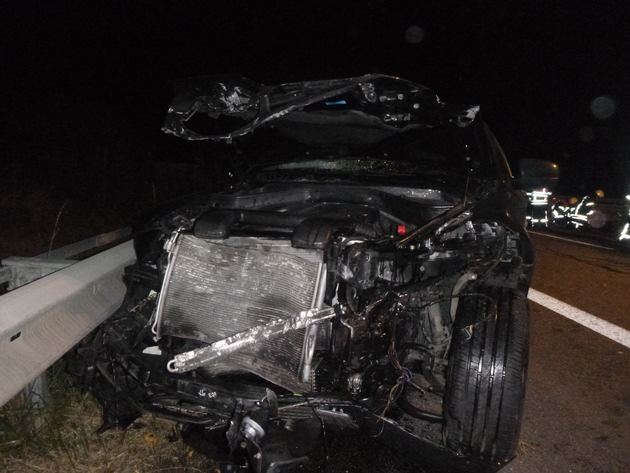 POL-VDMZ: Schwerer Verkehrsunfall auf der A63, Autobahn voll gesperrt