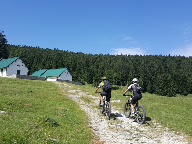 Mit dem E-Bike zu den schönsten Dörfern Trentinos