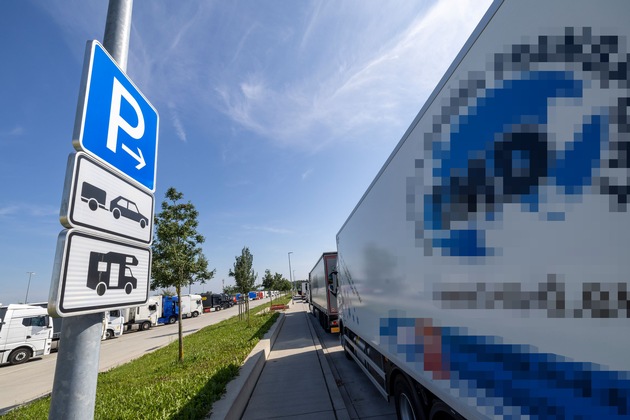 Kein Herz für Camper an deutschen Rastanlagen / ADAC Test: Rastanlagen kommen gestiegener Nachfrage nicht hinterher / Keine Serviceangebote / Verschärfung der Situation durch Lkw-Parkdruck